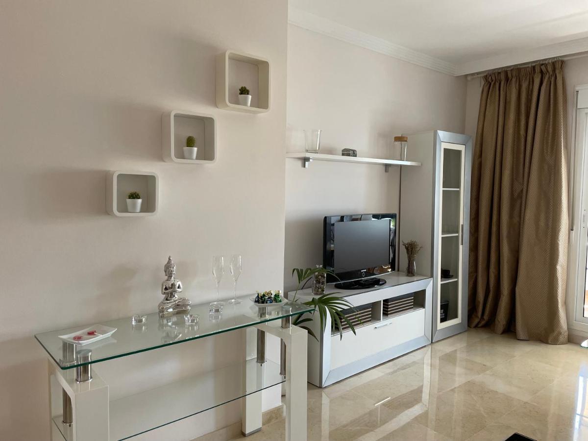 Ferienwohnung Residencial Duquesa San Luis de Sabinillas Exterior foto