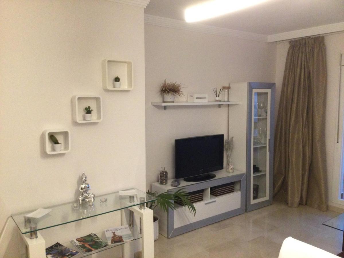 Ferienwohnung Residencial Duquesa San Luis de Sabinillas Exterior foto